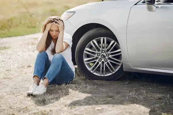 Driver experiencing stress conditions in a vehicle